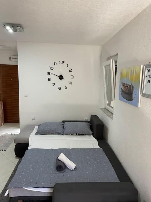 Seaesta Holiday- Modern Studio Appartement Trogir Buitenkant foto